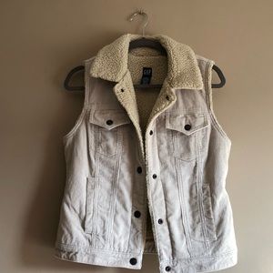 Gap Button Down Vest